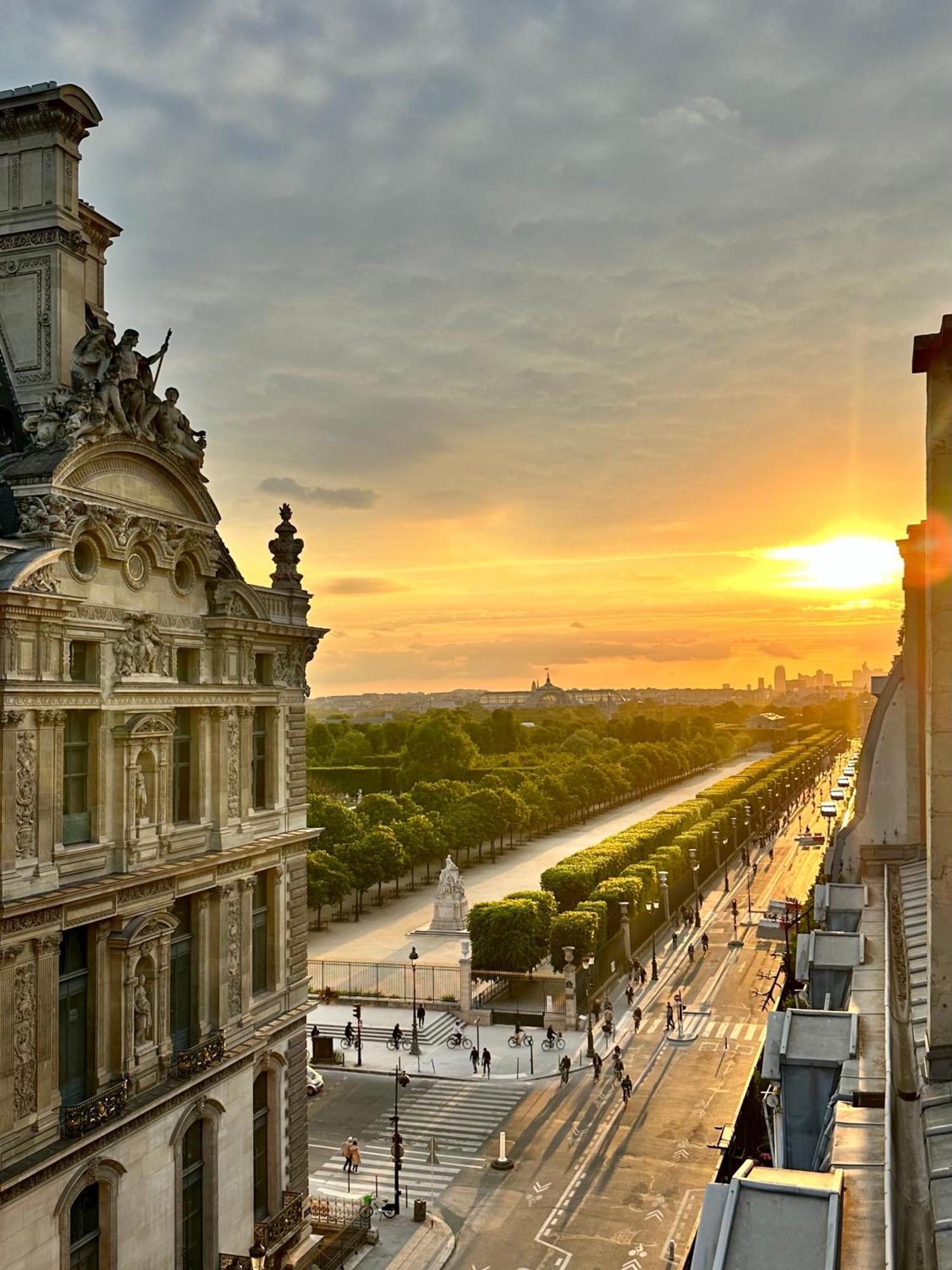パリPrestige Sur Louvre Et Tuileriesアパートメント エクステリア 写真